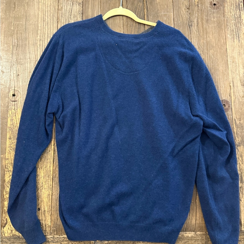 Saks Fifth Avenue Deep Blue V-Neck Cashmere Sweater - Picture 3 of 3